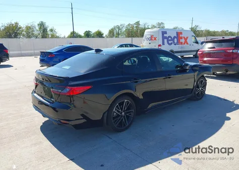 2025 Toyota Camry Xse z USA, uszkodzony, nr VIN 4T1DAACK9SU180734